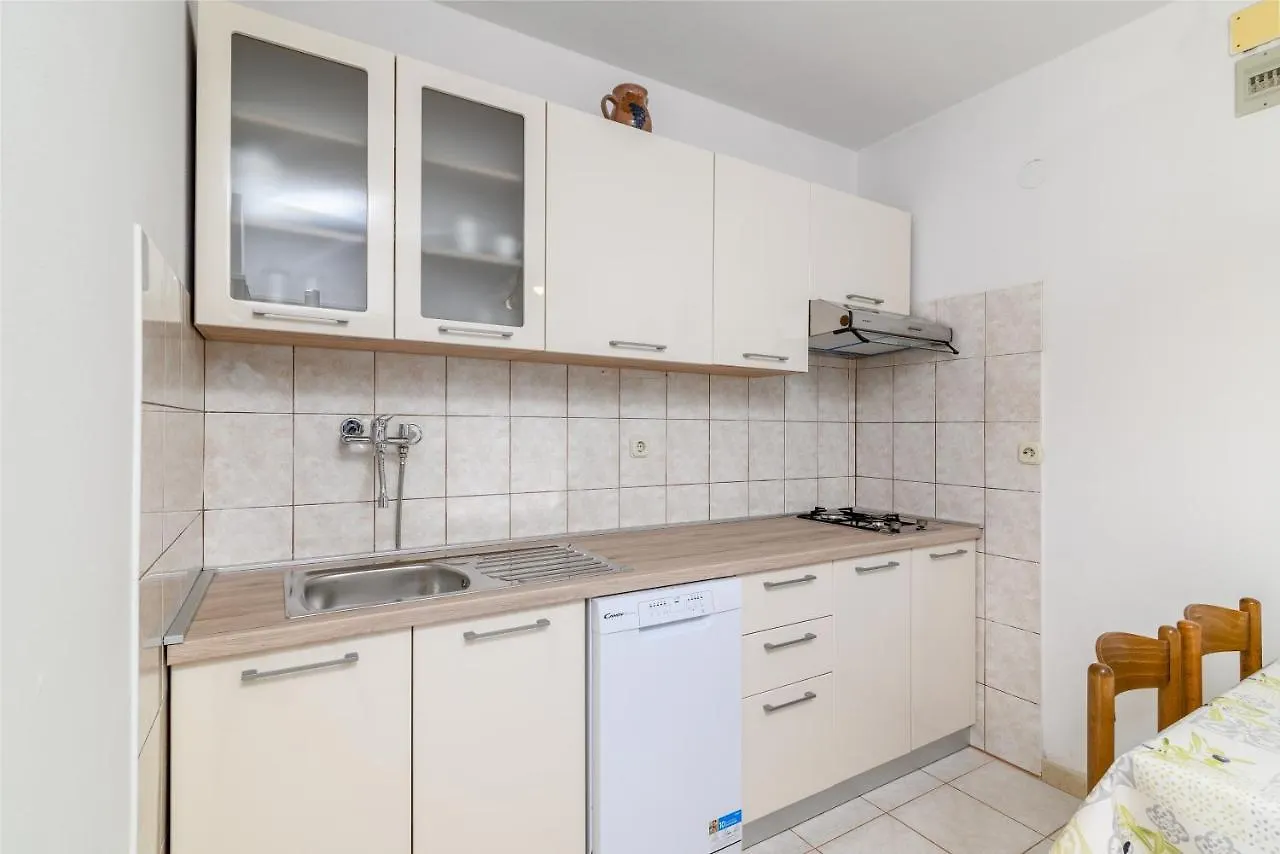 Apartments By The Sea Banjole, Pula - 2229 0*,  Croatia