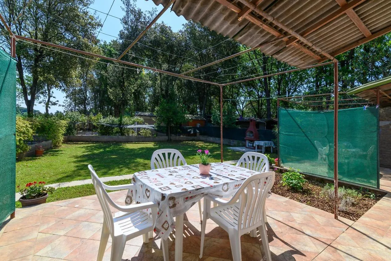 Apartments By The Sea Banjole, Pula - 2229