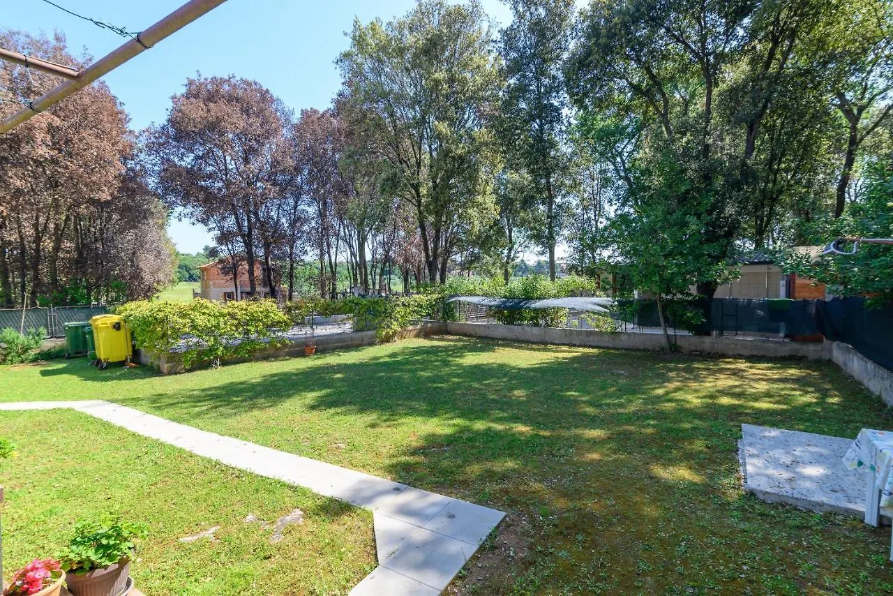 Apartments By The Sea Banjole, Pula - 2229