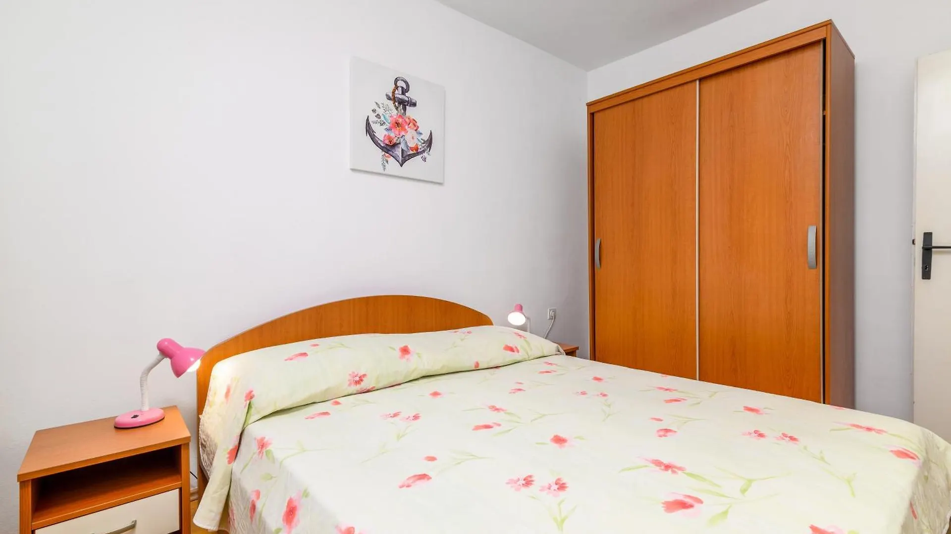 Apartments By The Sea Banjole, Pula - 2229