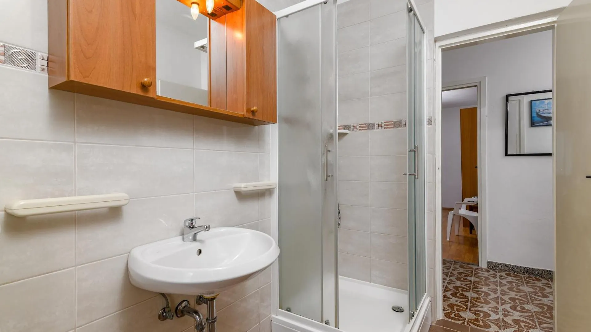 Apartments By The Sea Banjole, Pula - 2229