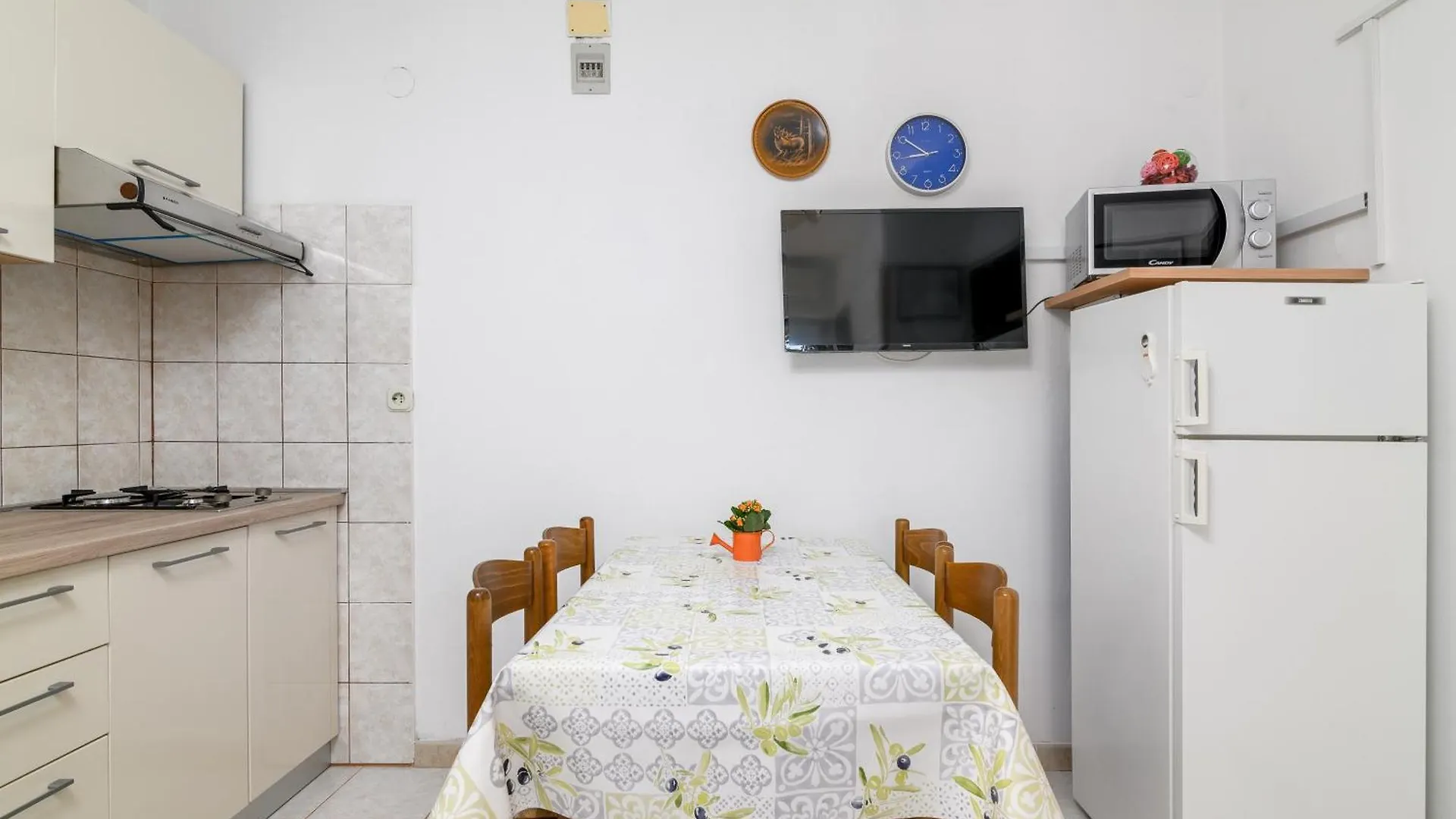 Apartments By The Sea Banjole, Pula - 2229
