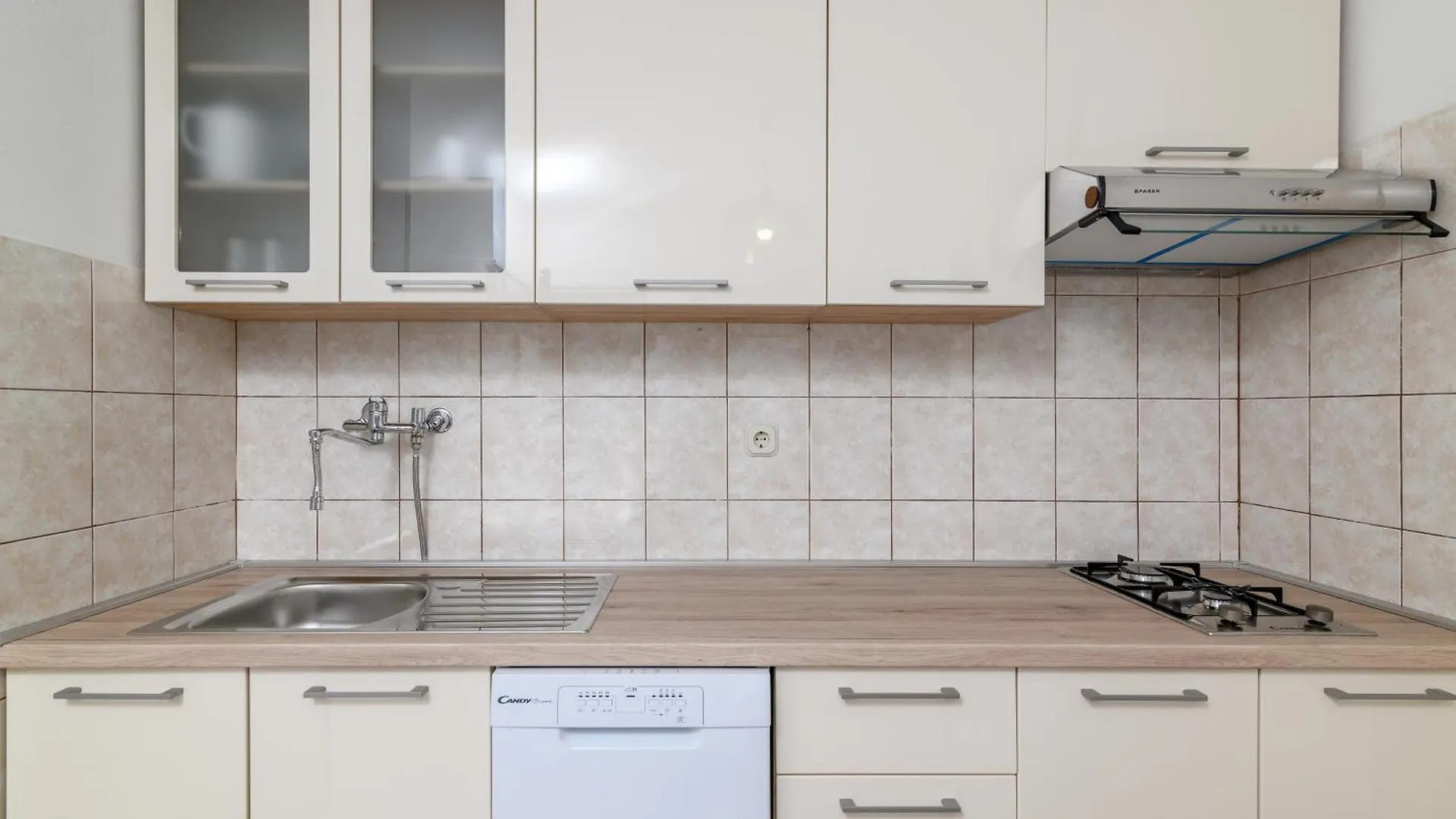Apartments By The Sea Banjole, Pula - 2229