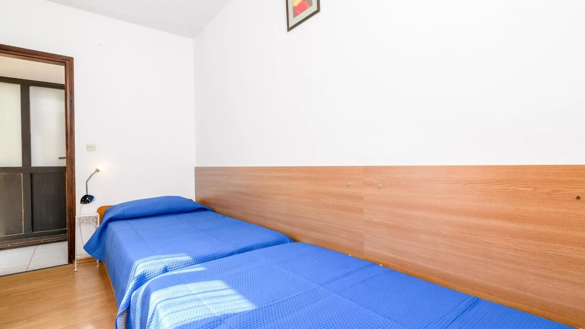 Apartments By The Sea Banjole, Pula - 2229 0*,  Croatia